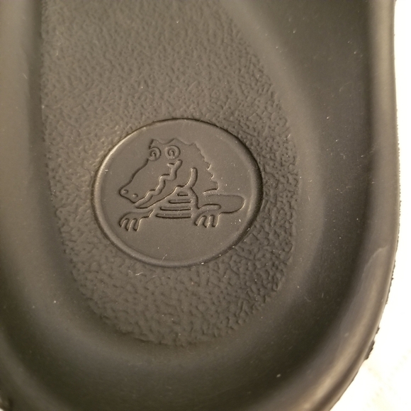 CROCS Boulder Colorado Thong Sandals Womens Size 9 Slip On Black Flip Flop Shoes - Picture 8 of 8